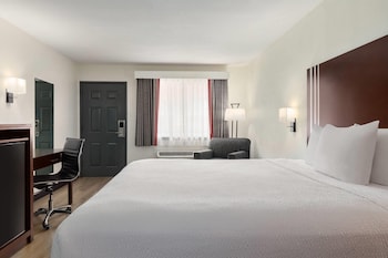 Deluxe Room, 1 King Bed