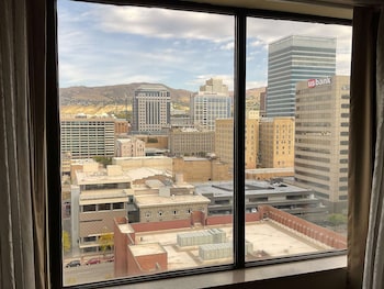 Standard Room, 2 Queen Beds, City View