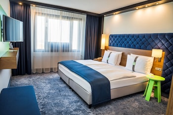 Suite, 1 Bedroom (Living/Dining Area)