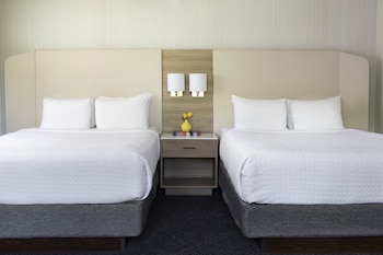 Standard Room, 2 Queen Beds (Worklife)