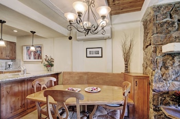 Room, 2 Bedrooms (Residence)