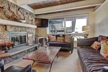 Room, 2 Bedrooms (Residence)