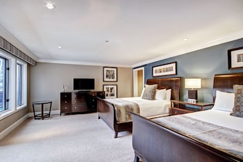 Luxury Room, 2 Queen Beds