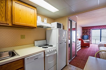 Room, Oceanfront, 2 Double Beds & Sofa, Kitchenette