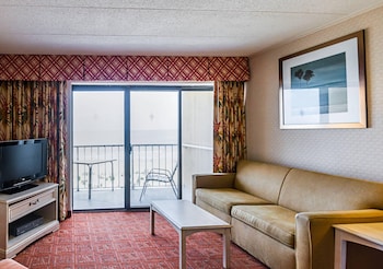 Room, Oceanfront, 2 Double Beds & Sofa, Kitchenette