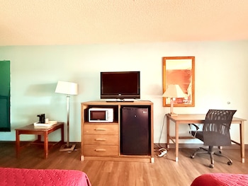 Economy Room, 2 Bedrooms, Smoking