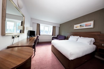 Superior Double Room (with Sofa)