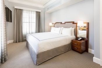 Suite (Playwright Penthouse)