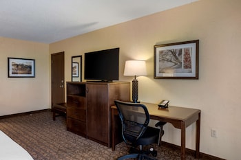 Standard Room, 2 Queen Beds, Non Smoking