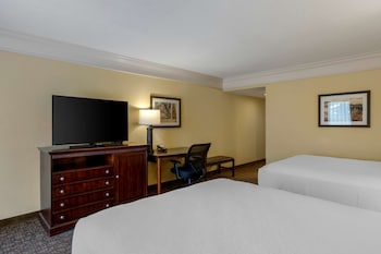 Standard Room, 2 Queen Beds, Non Smoking, Balcony