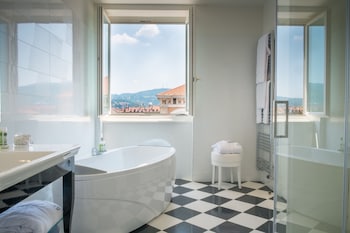 Deluxe Double Room, 1 King Bed (Queen)