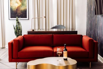 Suite, 1 King Bed