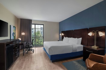 Standard Room, 1 King Bed