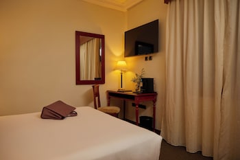 Economy Double Room, 1 Queen Bed