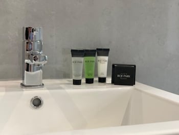 Deluxe Studio Suite