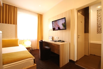Premium Single Room