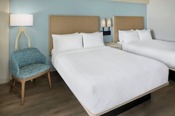 Room, 2 Queen Beds, Hearing Accessible, Ocean View