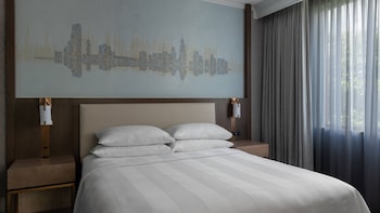 Studio, 1 King Bed (Hearing Accessible)