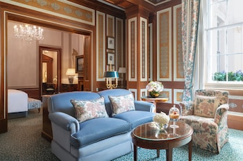 Suite (Belgravia)