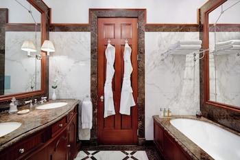 Suite (Belgravia)