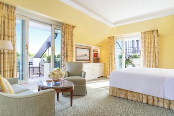 Premier Room, Balcony