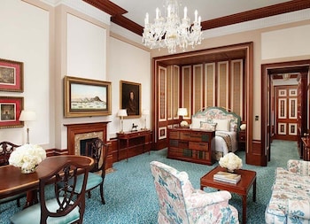 Executive Suite (Junior)