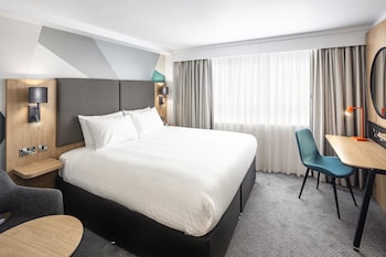 Standard Room, 1 King Bed (Super King)