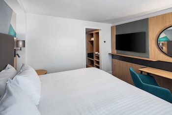 Standard Room, 1 King Bed (Super King)