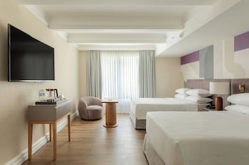 Classic Room, 2 Double Beds, Pool Access