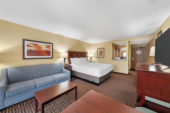 Deluxe King Room Interior
