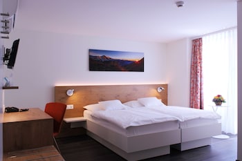 Superior Twin Room, Mountainside
