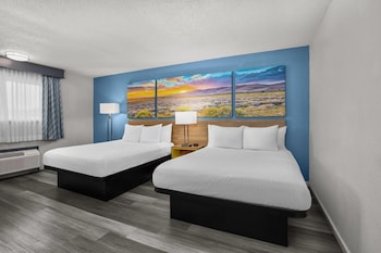 Room, 2 Queen Beds, Smoking