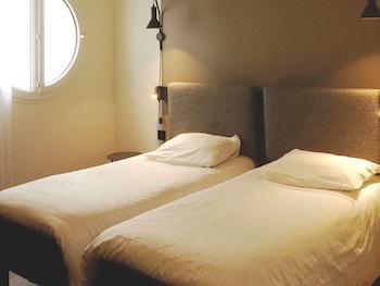 Standard Room, 2 Twin Beds