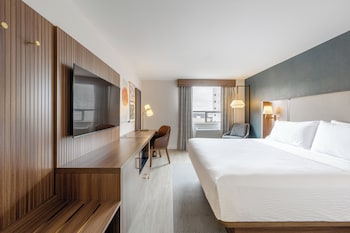 Standard Room, 1 King Bed