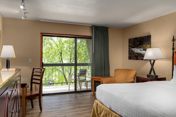Dog Friendly King Room with Riverview