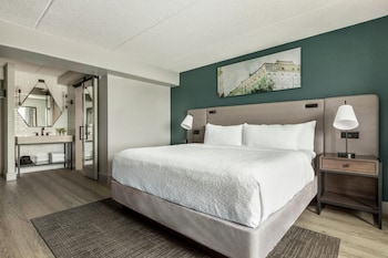 Room, 1 King Bed, Bathtub (Moderno Del Sur)