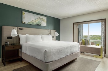 Room, 1 King Bed, Bathtub (Moderno Del Sur)