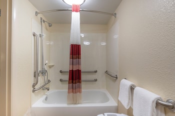Superior Room, 1 King Bed, Accessible (Smoke Free)