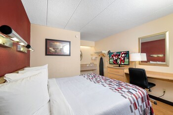 Standard Room, 1 King Bed (Smoke Free)