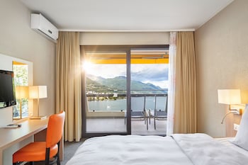Deluxe Twin Room, Lake View