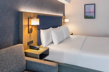 Room, 1 King Bed with Sofa bed, Non Smoking