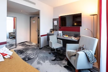Standard Room, 1 Queen Bed, Non Smoking