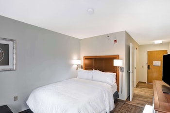 Room, 1 Queen Bed, Accessible, Bathtub