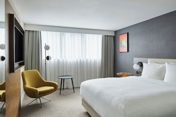 Deluxe Room, 1 King Bed