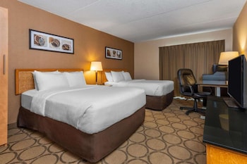 Standard Room, 2 Double Beds, Non Smoking, Ground Floor
