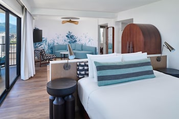 Suite, 1 King Bed with Sofa bed