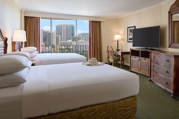 Club Room, 2 Double Beds, City View