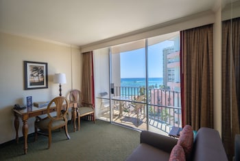 Club Room, 1 King Bed, Ocean View