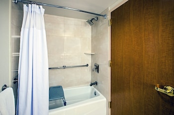 Standard Room, 2 Double Beds, Accessible (Mobility, Accessible Tub)