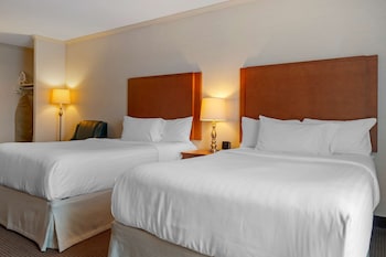 Standard Room, 2 Double Beds, Non Smoking, Refrigerator